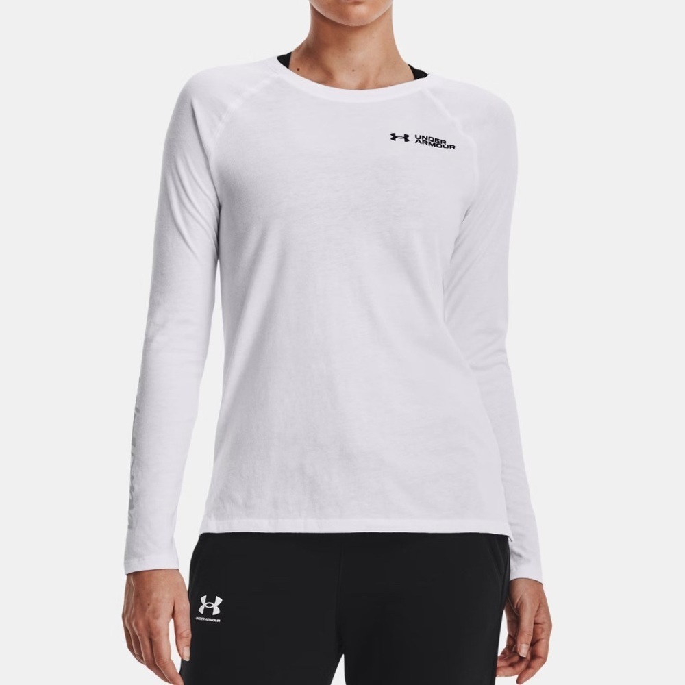 Women’s Under Armour Script Wordmark Long Sleeve Loose Shirt Workout Size Small